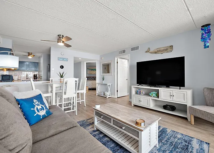 2 Bedroom Ocean Front Condo! *