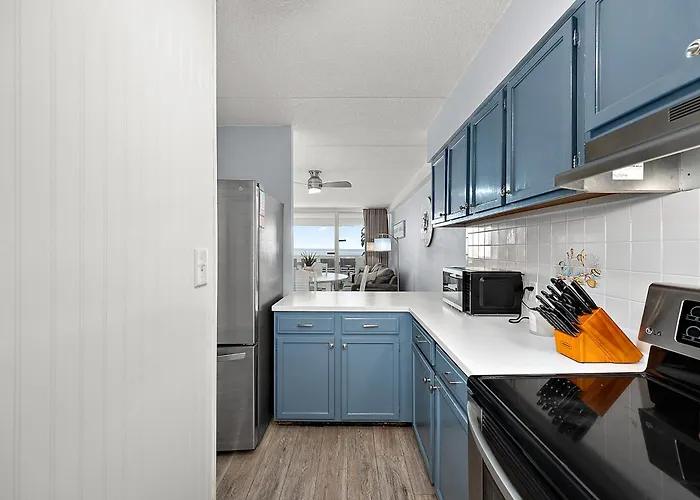 2 Bedroom Ocean Front Condo! Ocean City