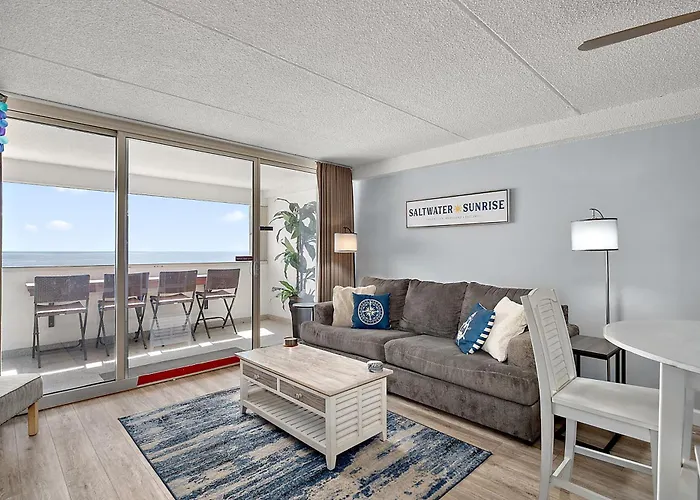 2 Bedroom Ocean Front Atlantis Condo! *