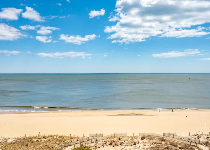 2 Bedroom Ocean Front Condo! * Ocean City